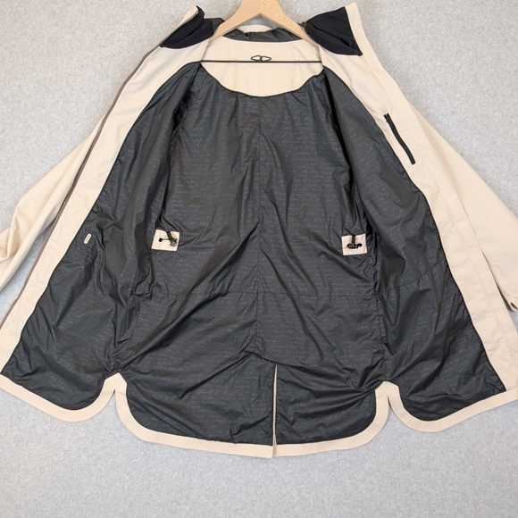 Lululemon Definitely Raining Jacket Women's 8 Cashew Beige Stretch Glyde W4H12S - Picture 4 of 15